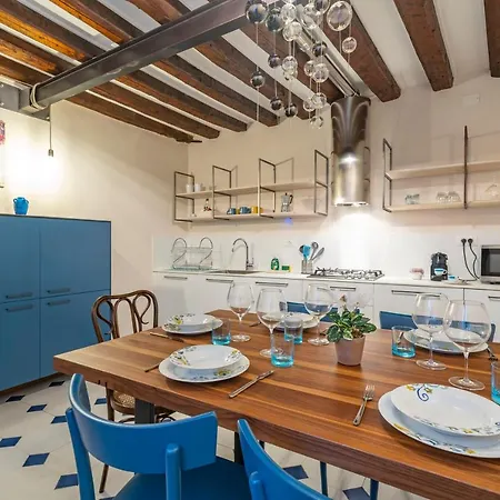 Appartement San Silvestro House à Venise Extérieur photo