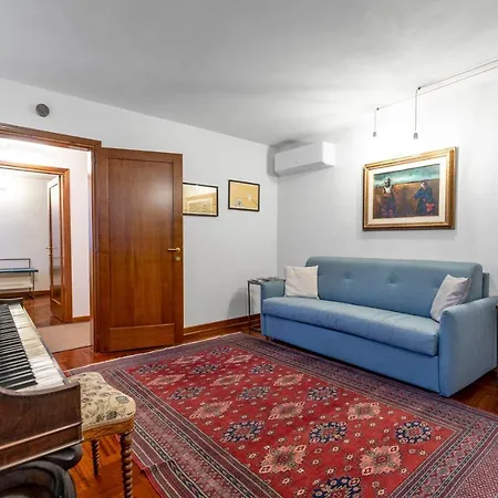 Appartement San Silvestro House à Venise Extérieur photo